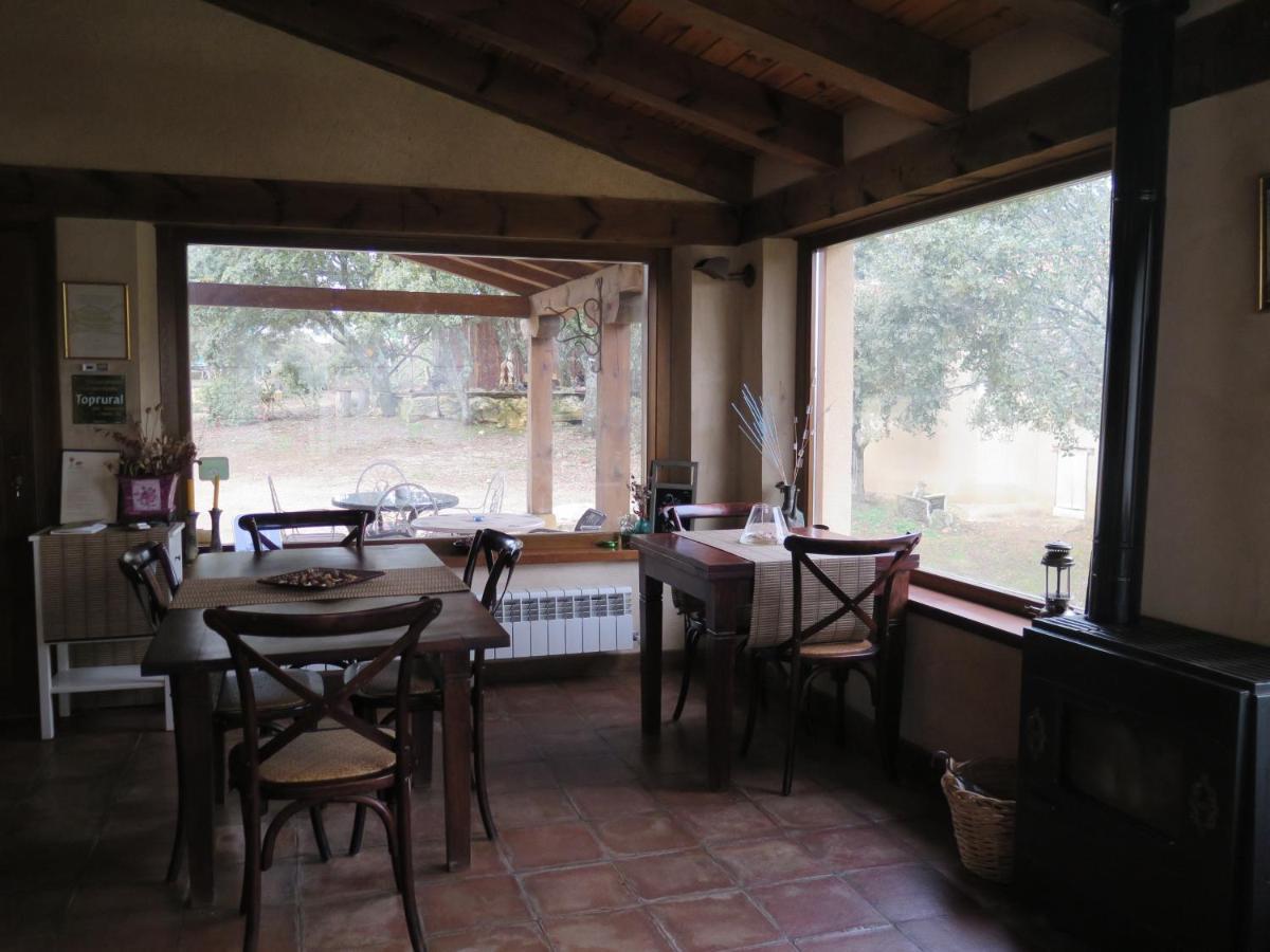 Holiday home La Casona De A 6km De Pedraza Con Piscina