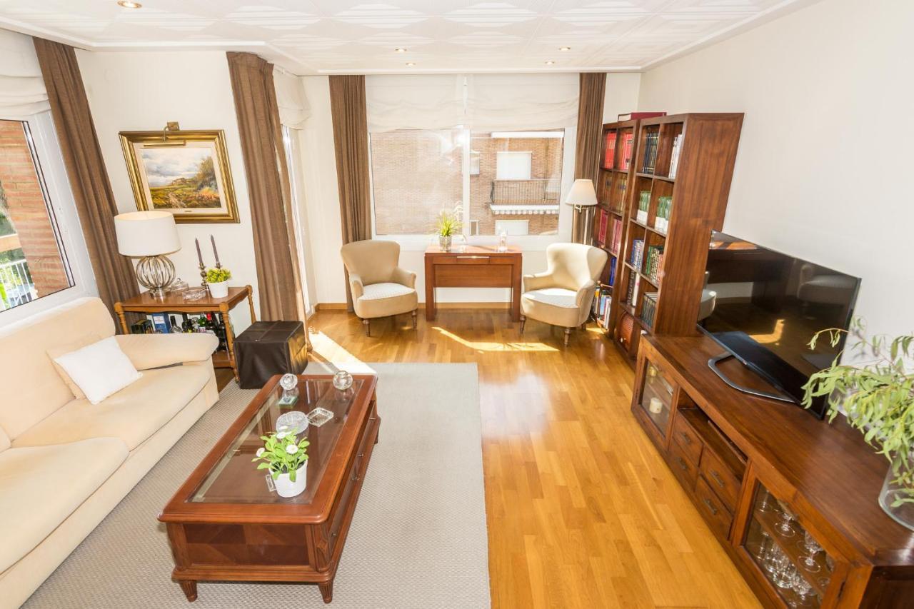Homeholidaysrentals Amaral Apartment *