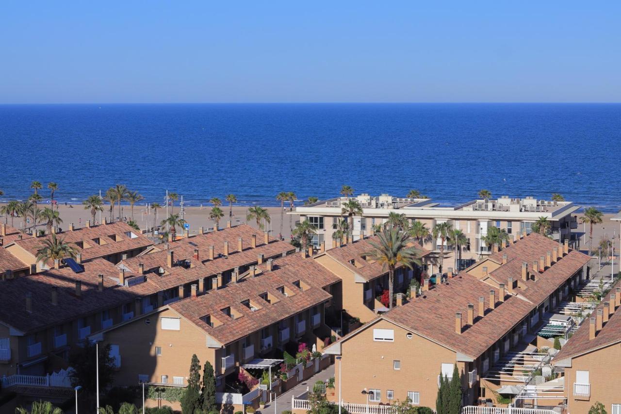Atico Patacona Playa Apartment *