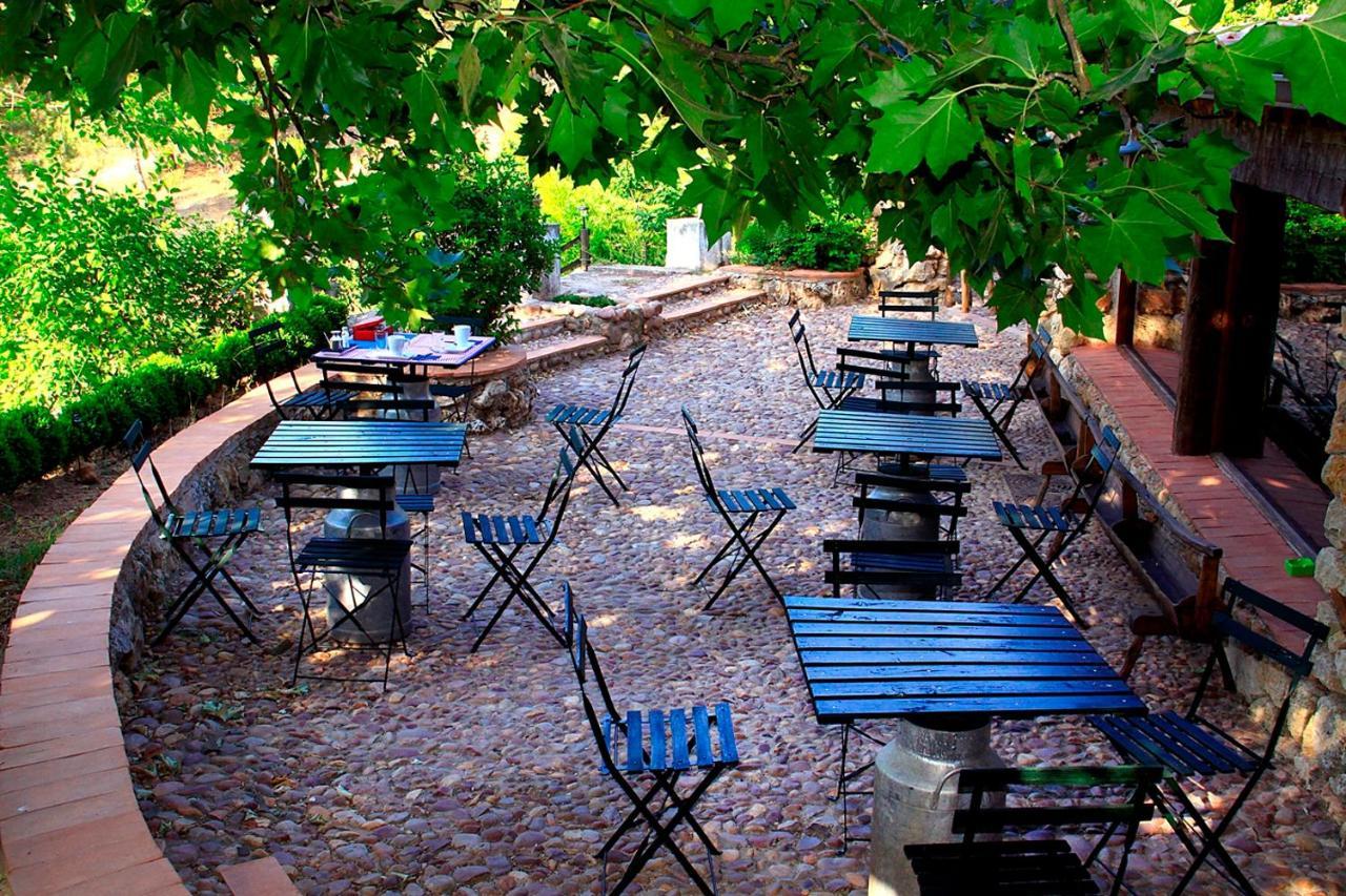 Royo Guarde, Junto Al Rio Mundo Bed & Breakfast