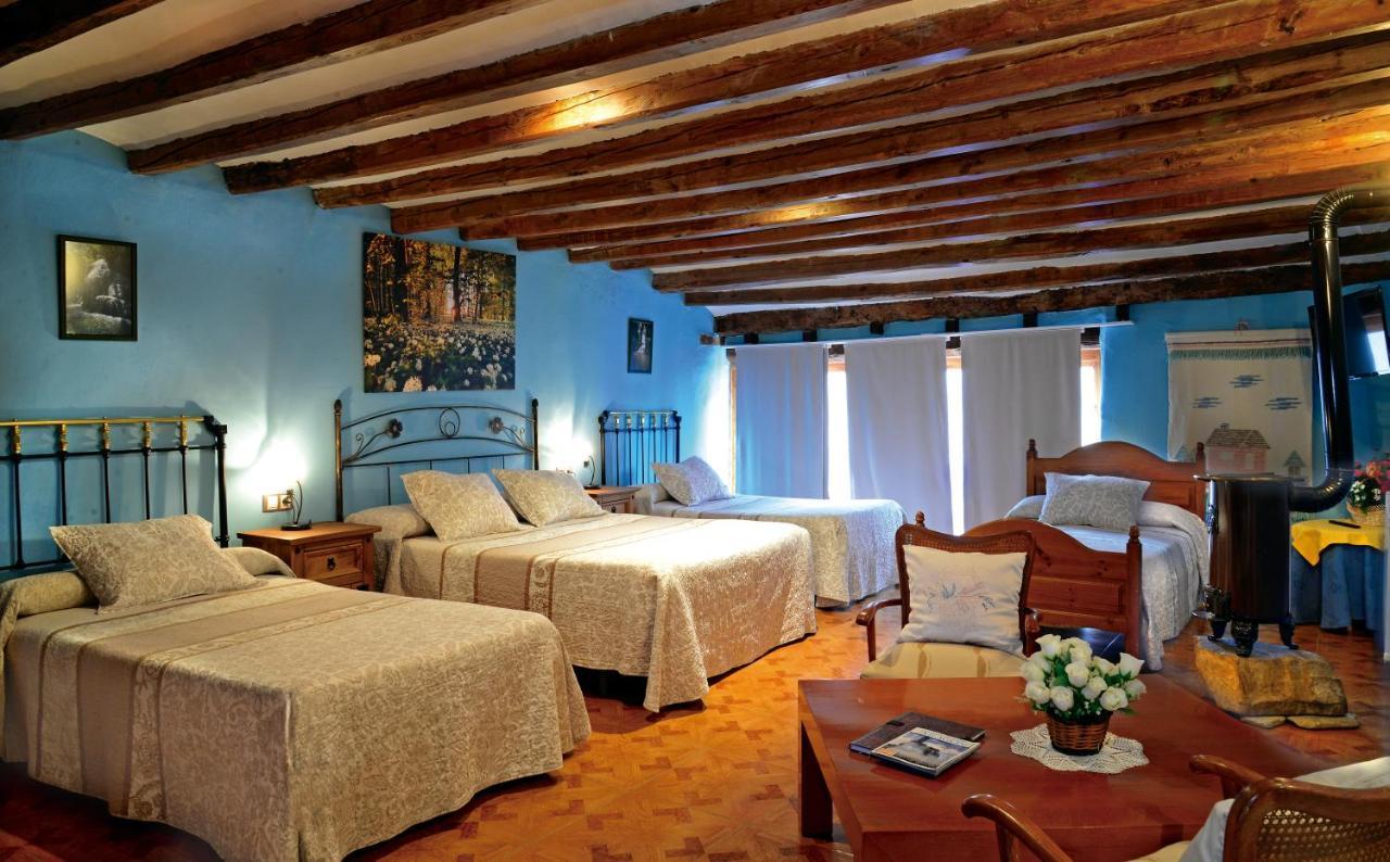 Casa Rural Bodega De Los Lobera *