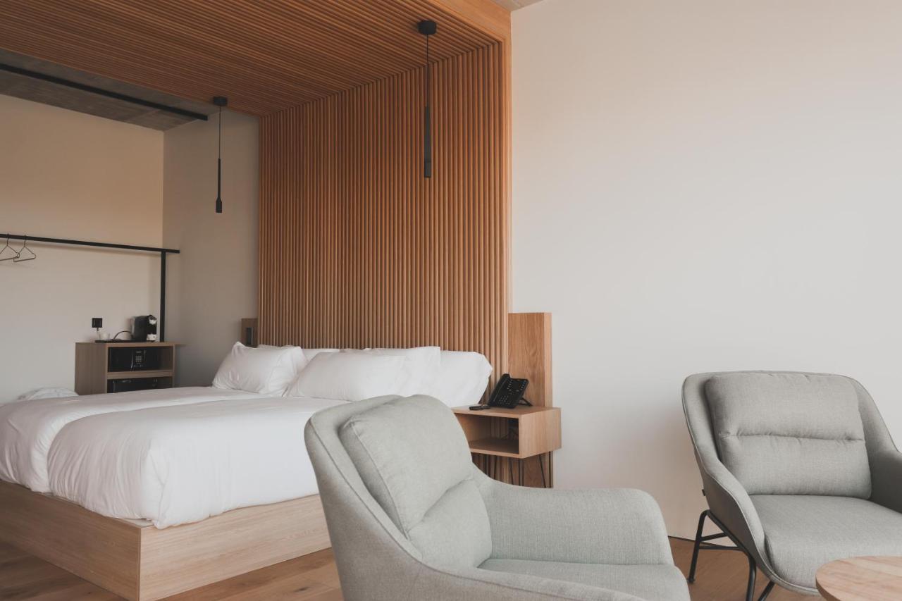 Hotel Atmos Boutique Outes