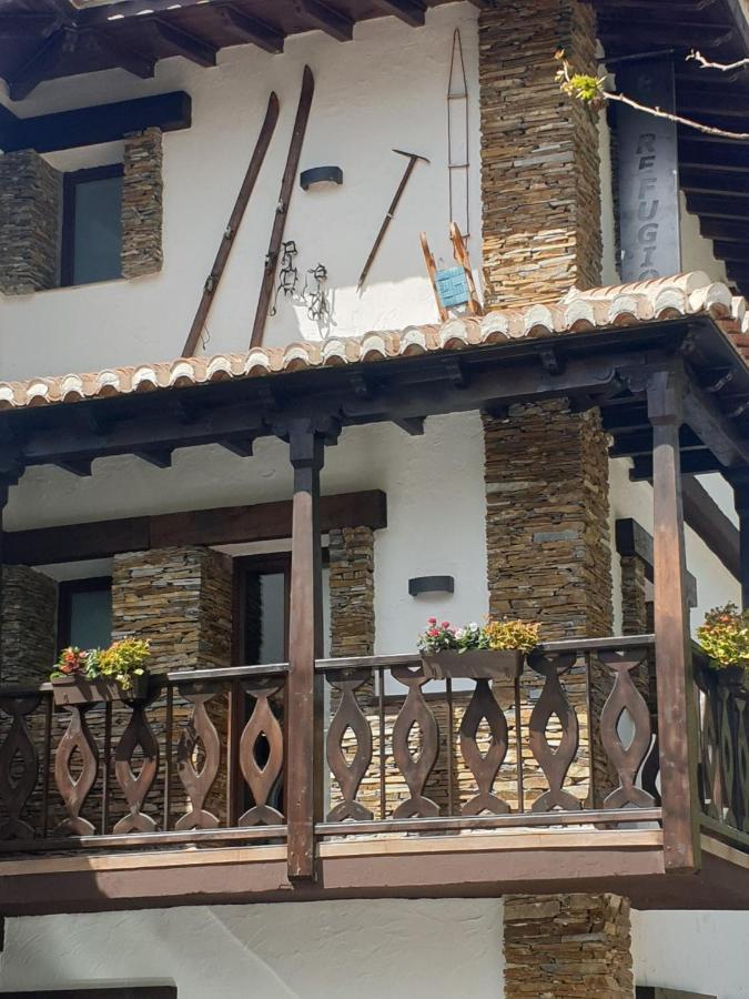 El Refugio Hotel 2*