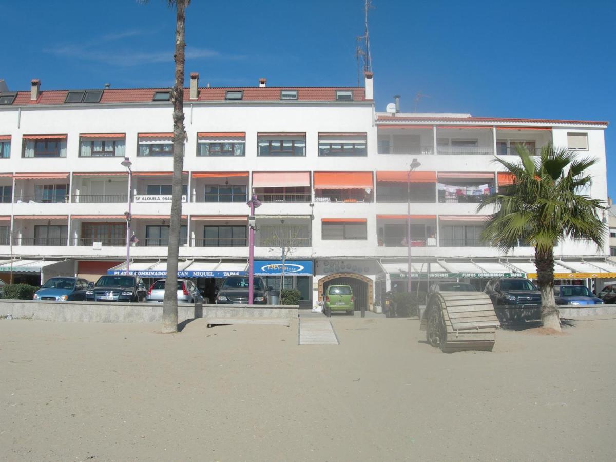 Con Aire Acondicionado De Tres En El Centro Y Junto A La Playa Peniscola