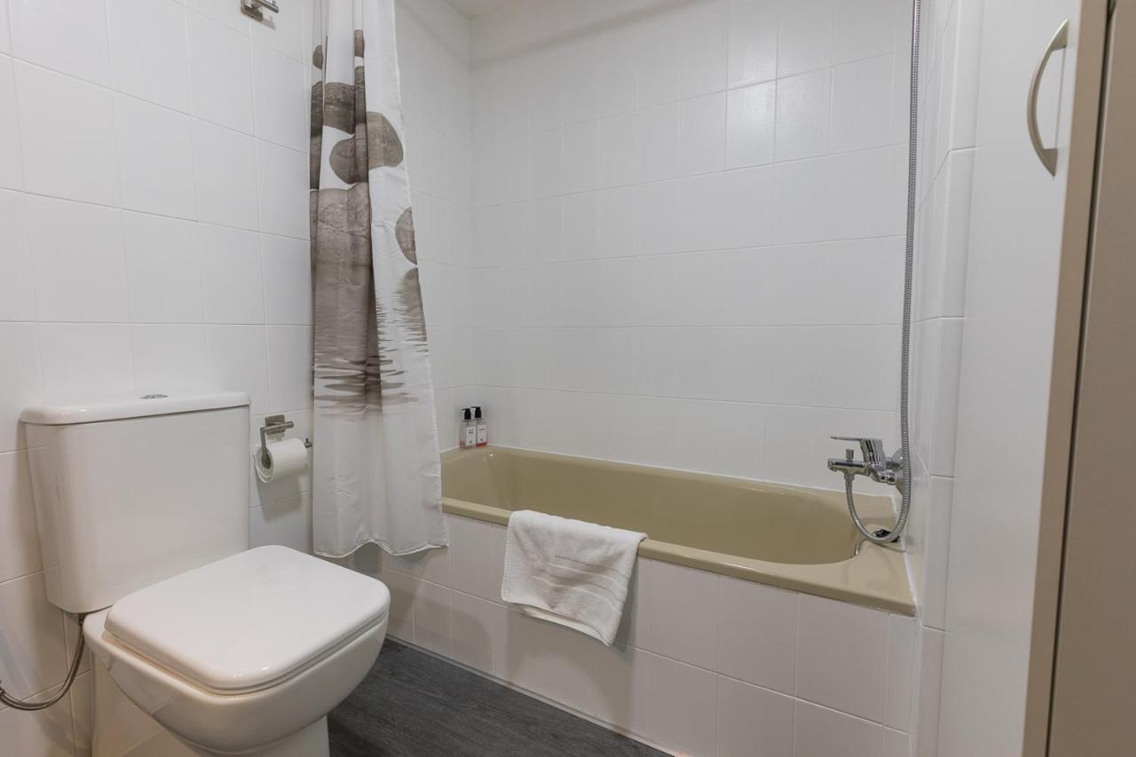 Apartamento Ibón - Sencillo Y Económico, Con Wifi