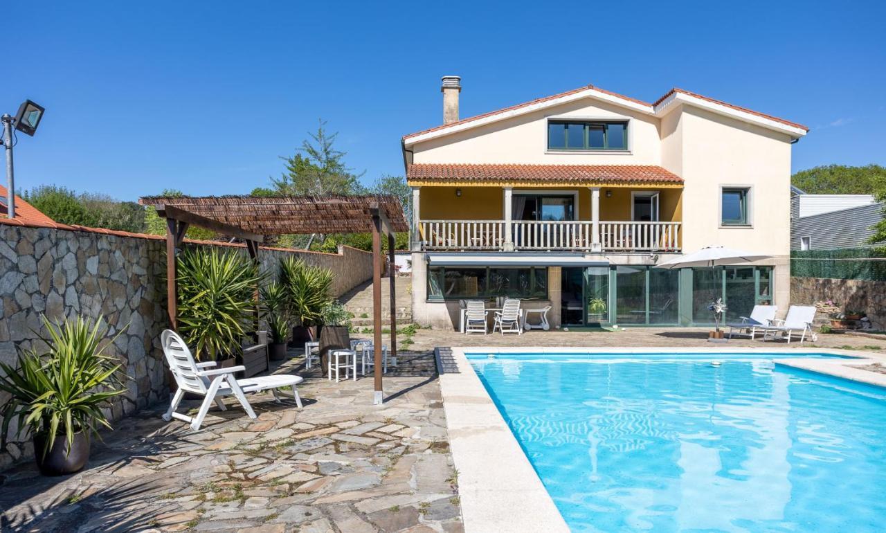 Le Llar, Casa Con Piscinas Cerca De Santiago De Compostela Сasa de vacaciones