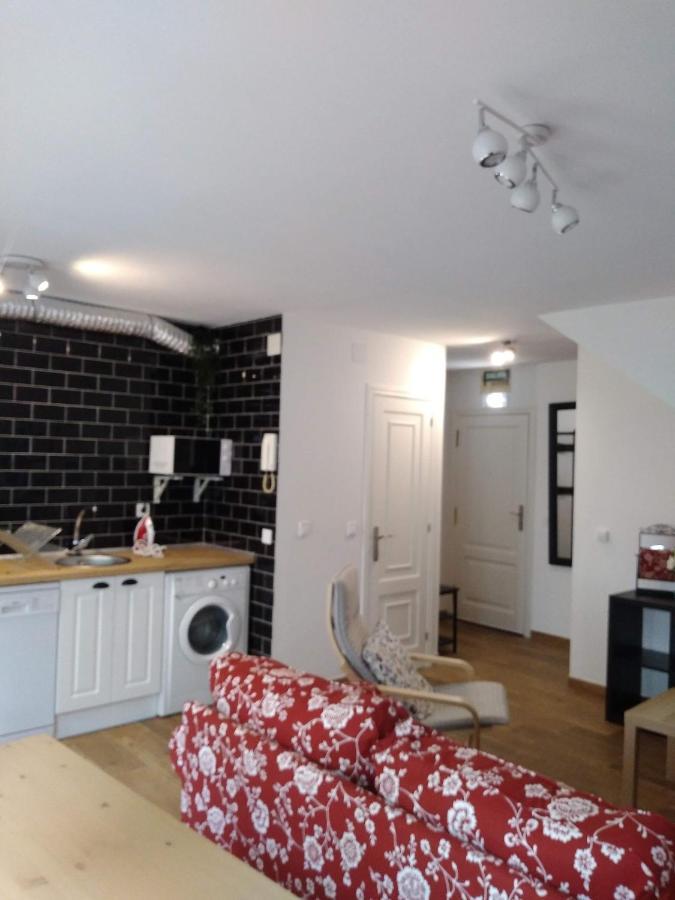 Sebrenu 2 Apartment *