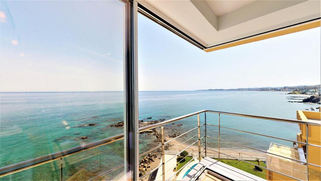 Apartamento Perla Front Line Duplex