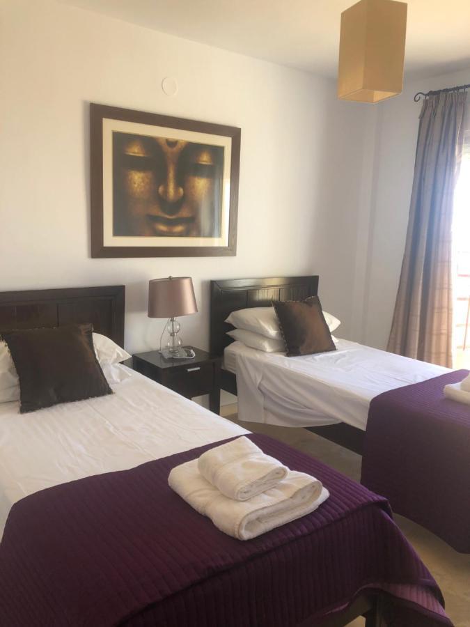 Near With Stunning Sea Views Сasa de vacaciones *