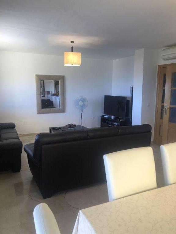 Near With Stunning Sea Views Сasa de vacaciones Mijas