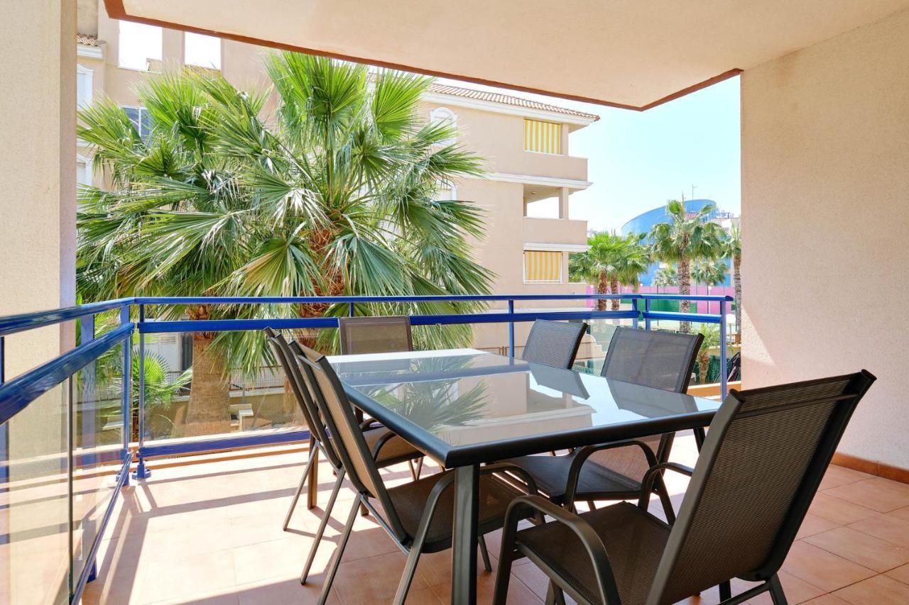 De La Costa 1 Apartment