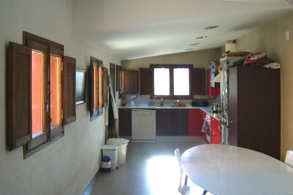 Casa Entre Vinyes *
