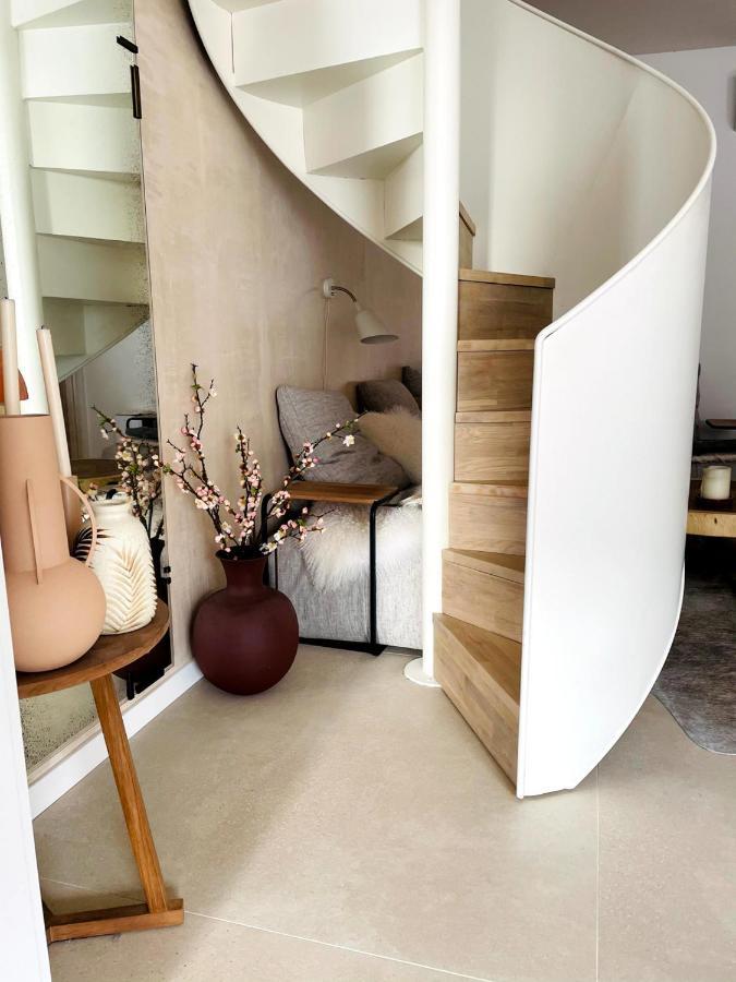 Cozy House - Luxurious House