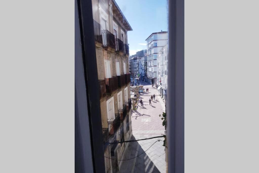 Coqueto Apartamento Con Vistas Al Mar Y Puerto De Apartamento