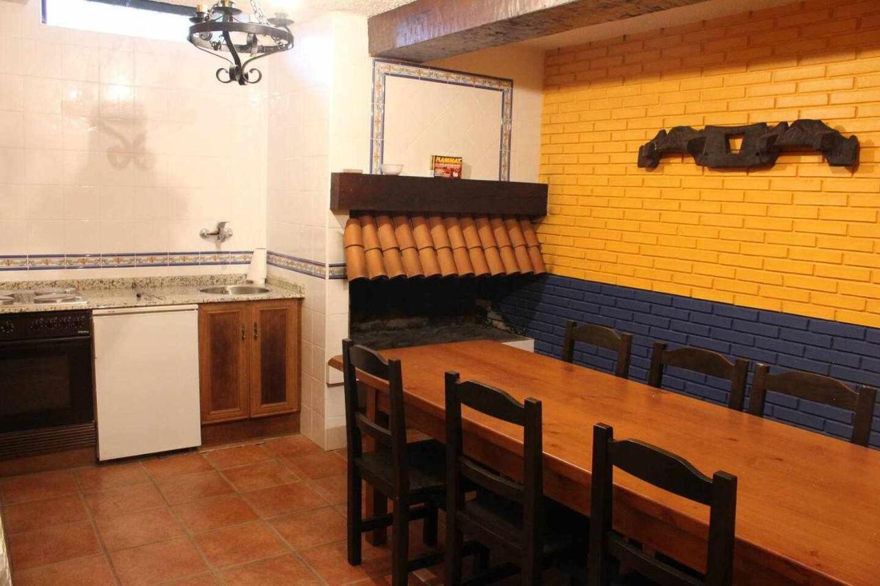 Sagastienea Con Piscina Y Tenis En La Rioja