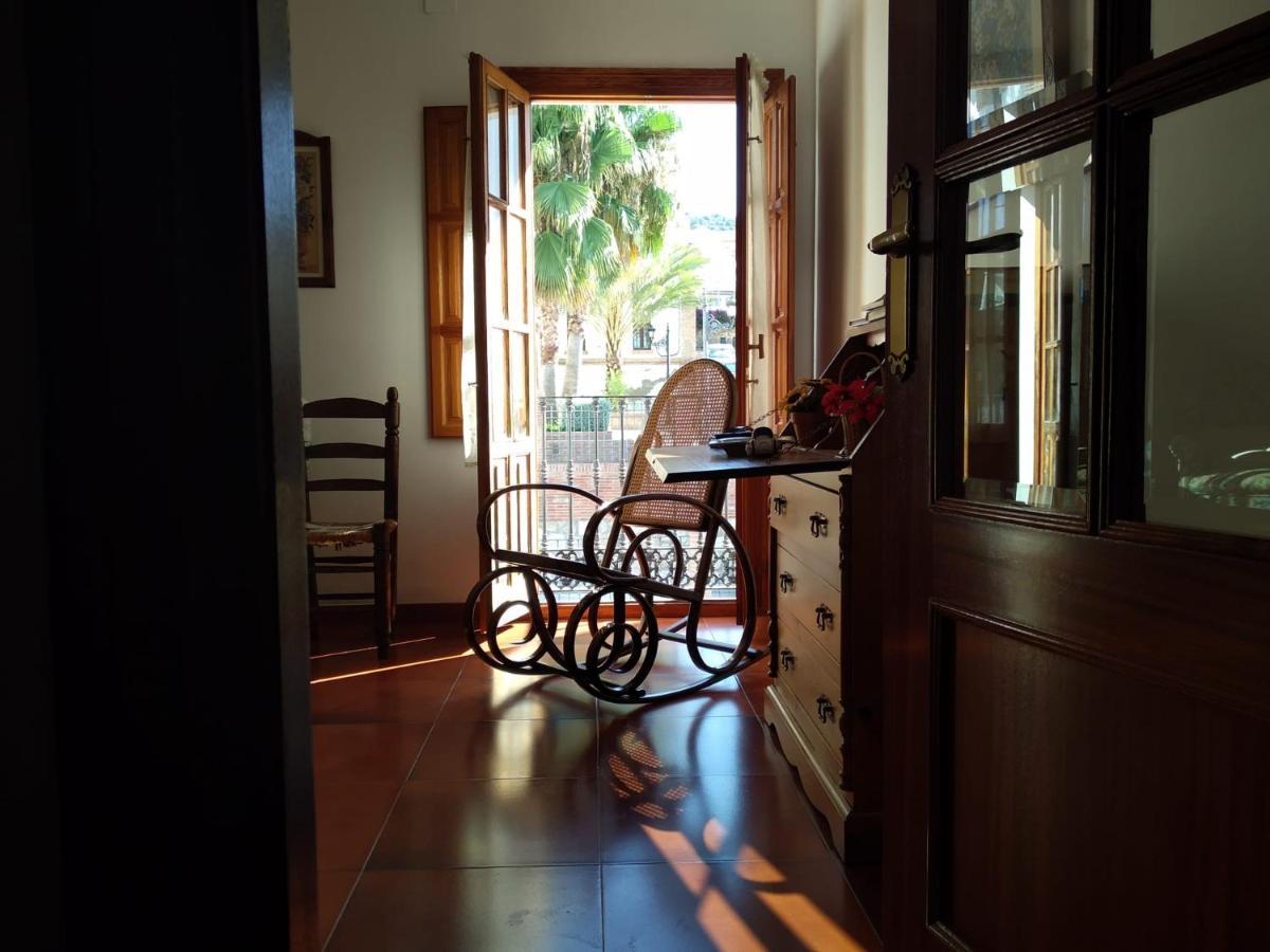 Axarquia, Malaga. Casa Lucia En El Pueblo De * Periana
