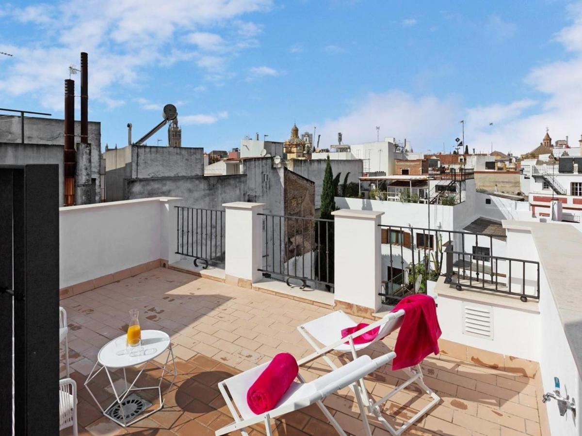 Rentalsevilla Atico La Giralda