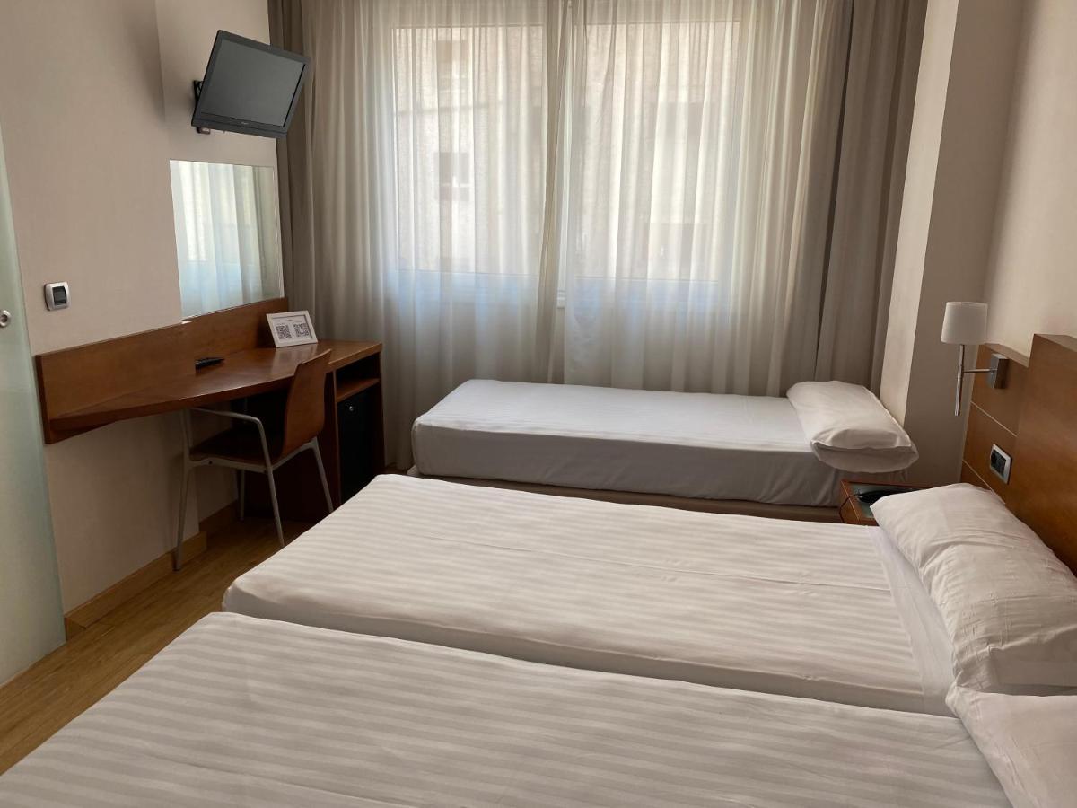 Duerming Longoria Plaza Hotel