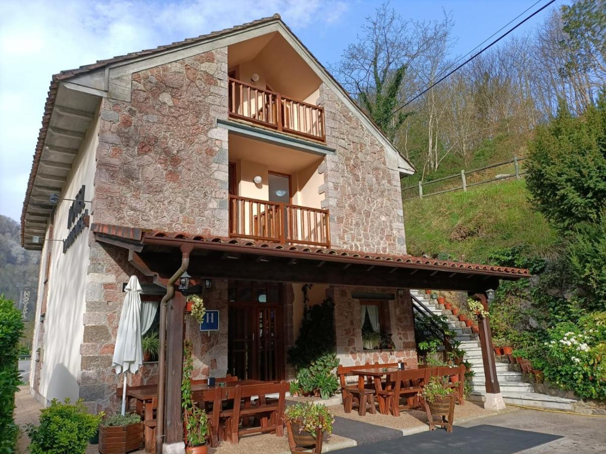 La Salmonera Hotel Caño