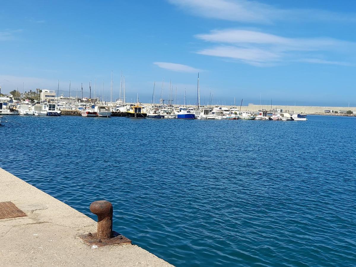 Apartamento En A 5 Minutos De La Playa Wifi Garrucha