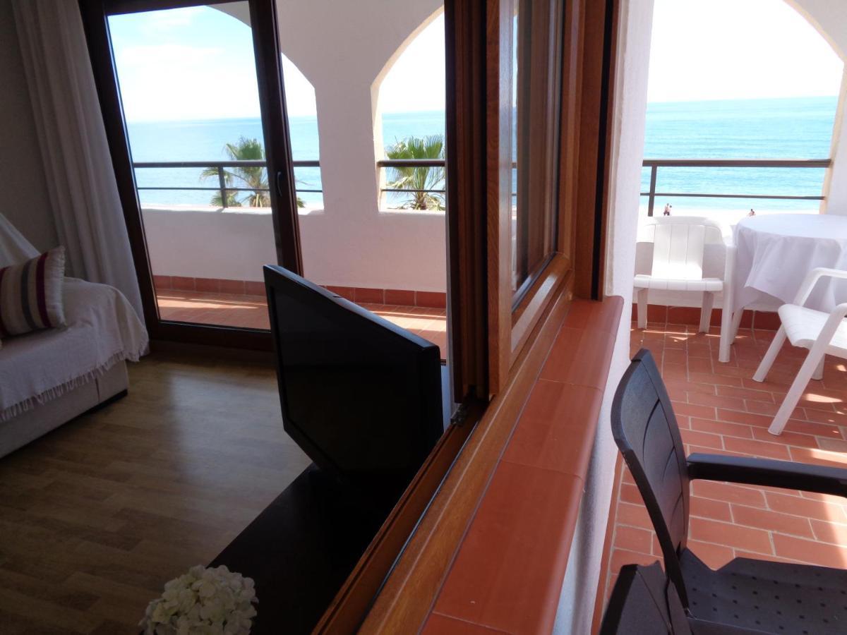Benedicto Xiii: Beachfront With Parking & Modern Amenities