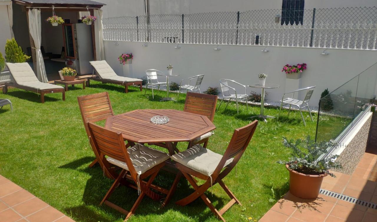 Portosantiago Hostel