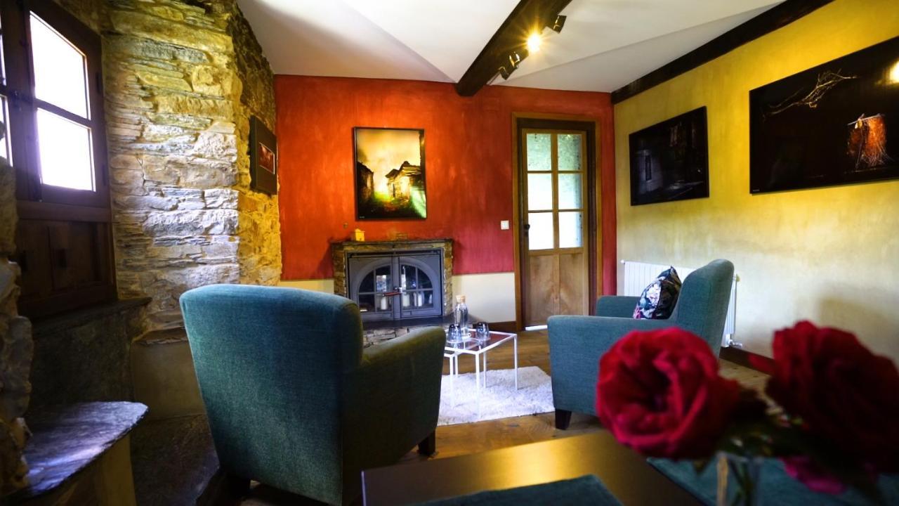 Country house As Casas Do Retratista Adults Only A Pontenova