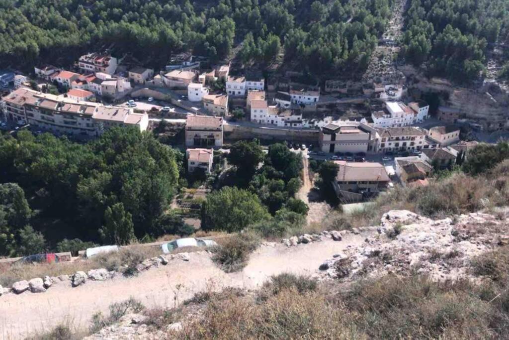 El Tranco Del Lobo * Casas de Ves