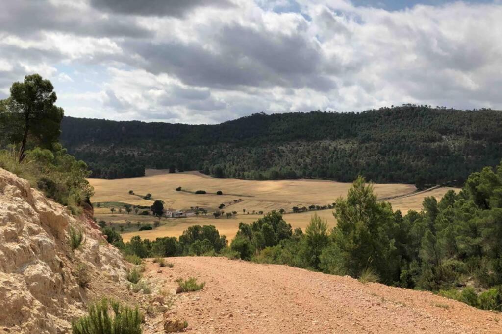 El Tranco Del Lobo *