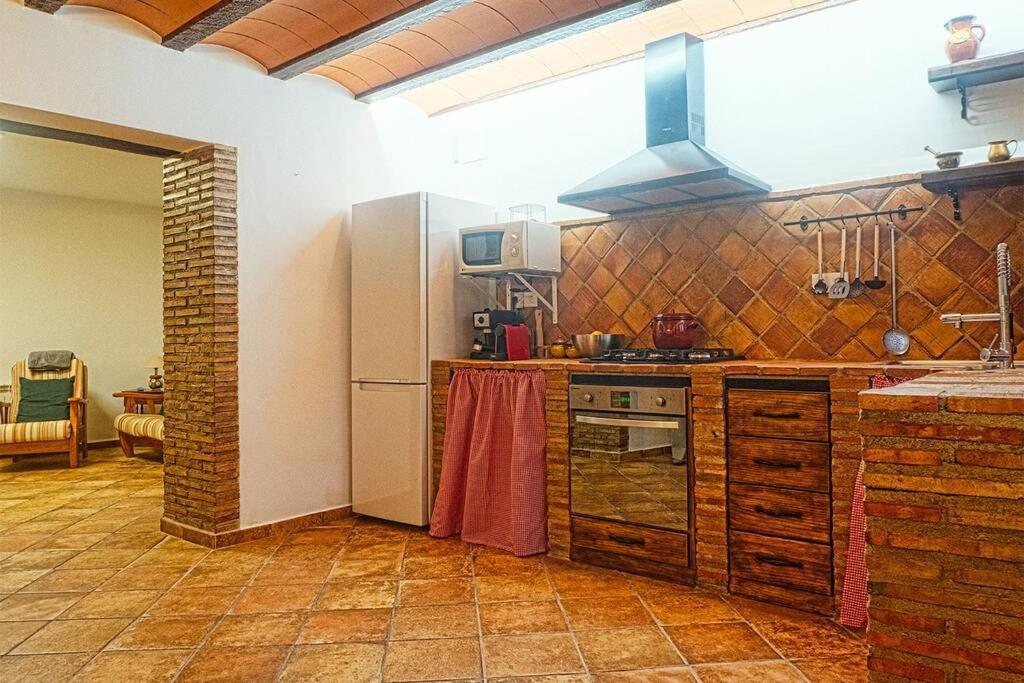El Tranco Del Lobo Сasa de vacaciones Casas de Ves