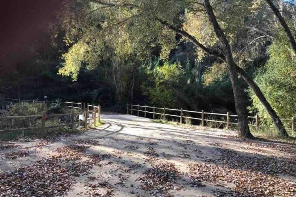 Сasa de vacaciones El Tranco Del Lobo Casas de Ves