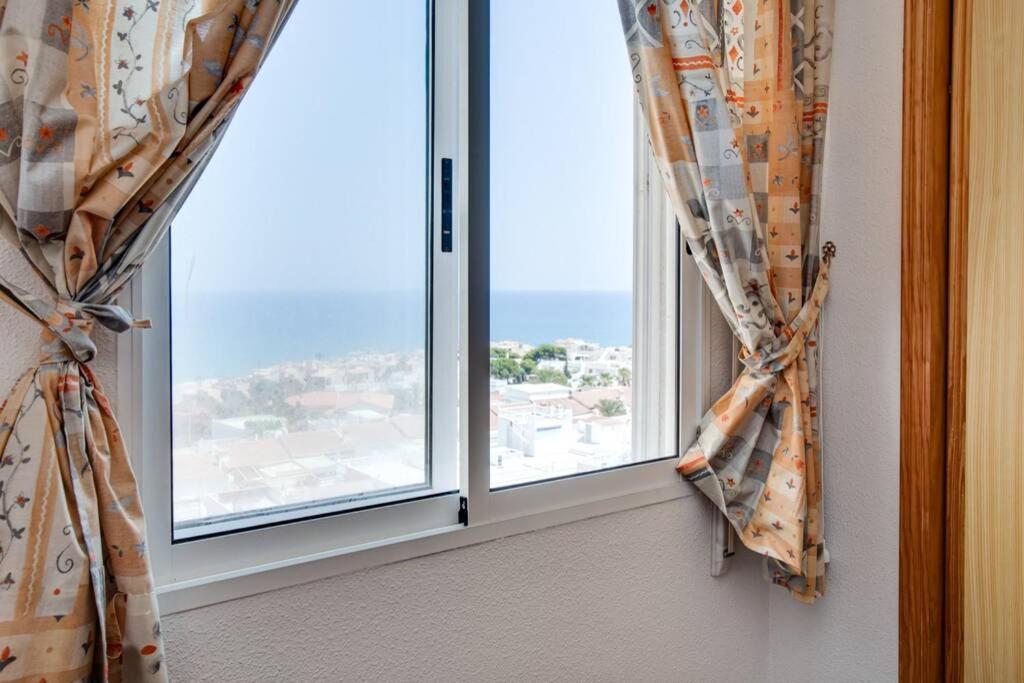 Apartamento Con Vista Al Mar - O&y 10 Torrevieja