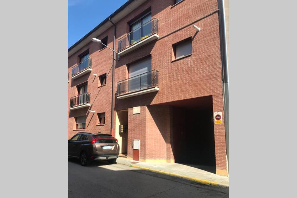 Apartment Amb Parking Privat A St Joan De Les Abadesses Sant Joan de les Abadesses
