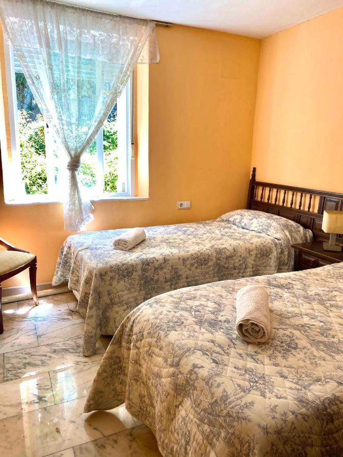 Pensión Hostal El Salau Cudillero *