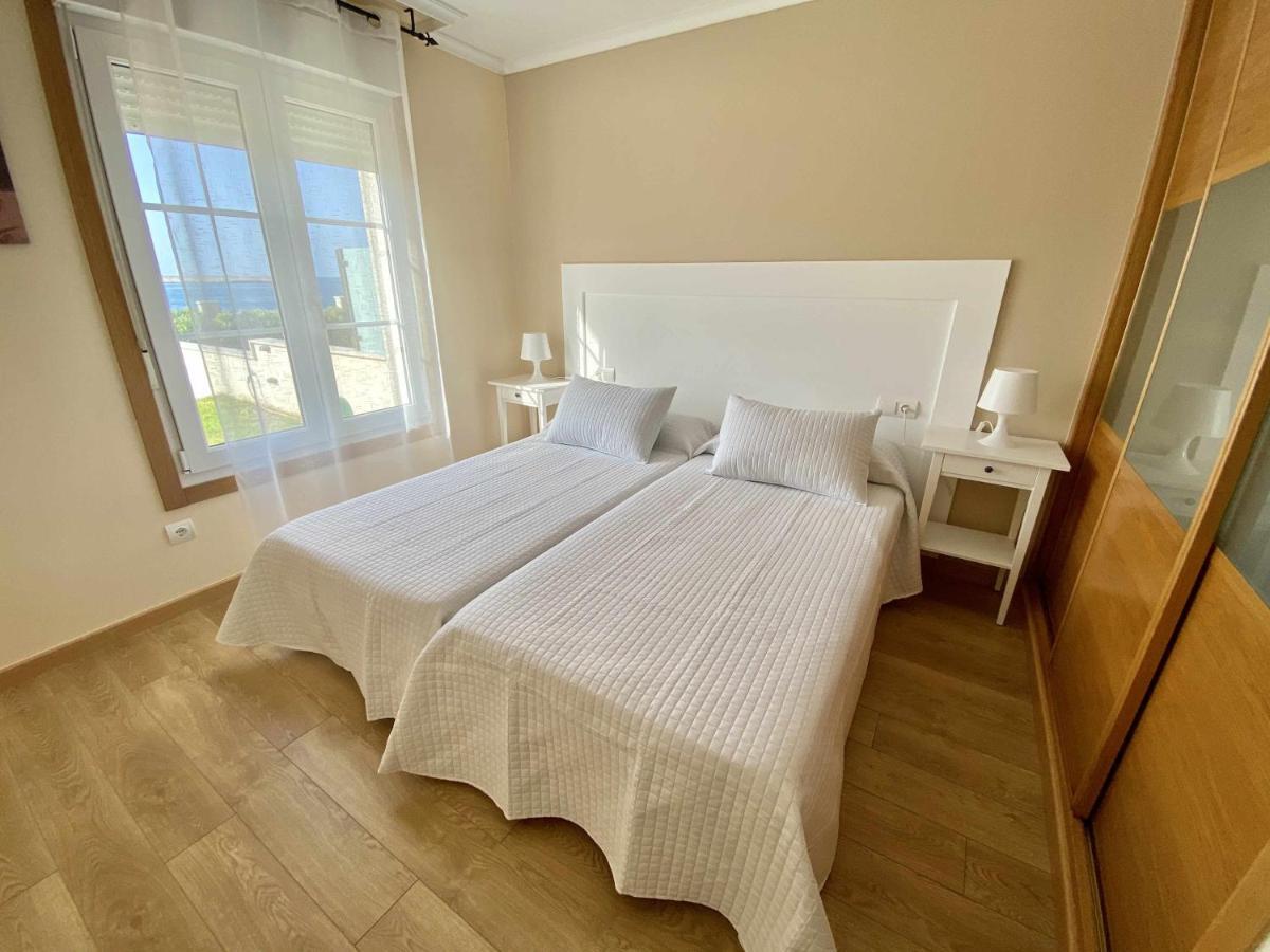 Chalet Pareado Con Jardin En 1ª Linea De Mar