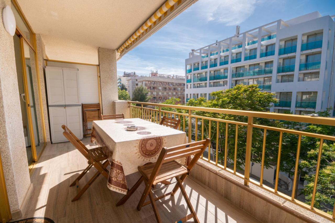 2bd-piscina-playa-port Aventura2