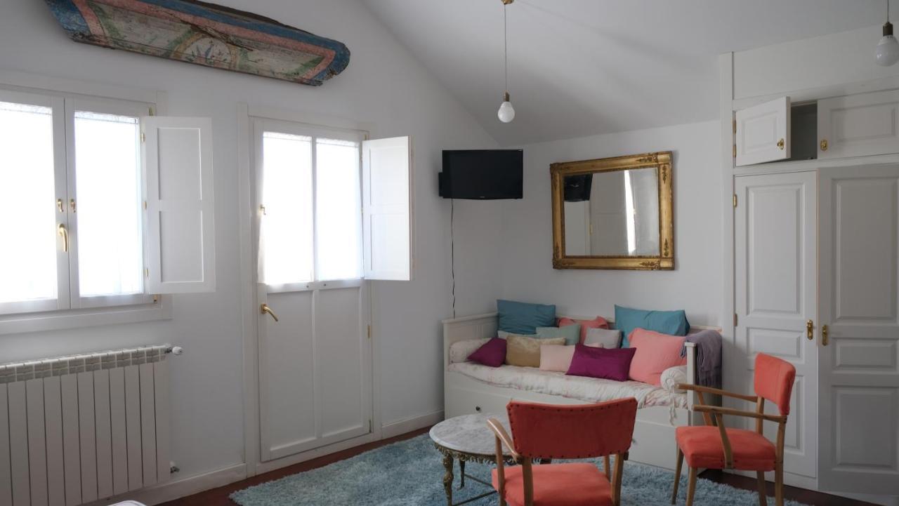 La Casa De Camelias