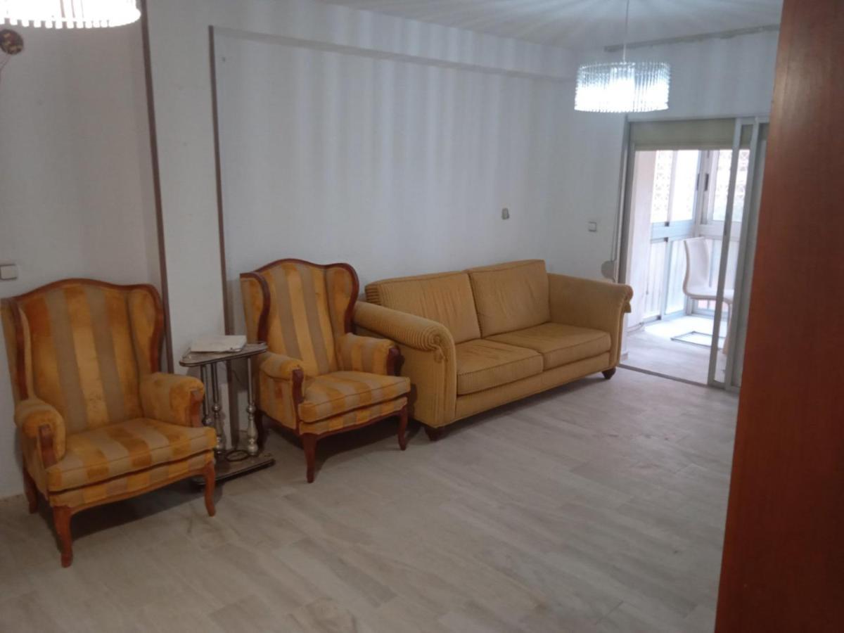 Apartment Apartment *