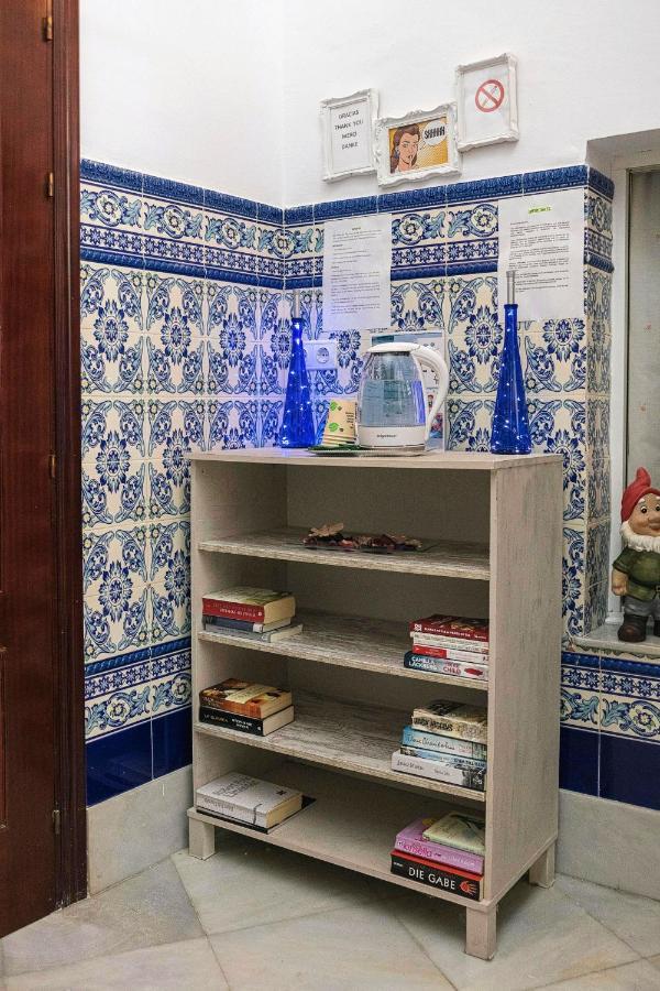 Colon Cadiz