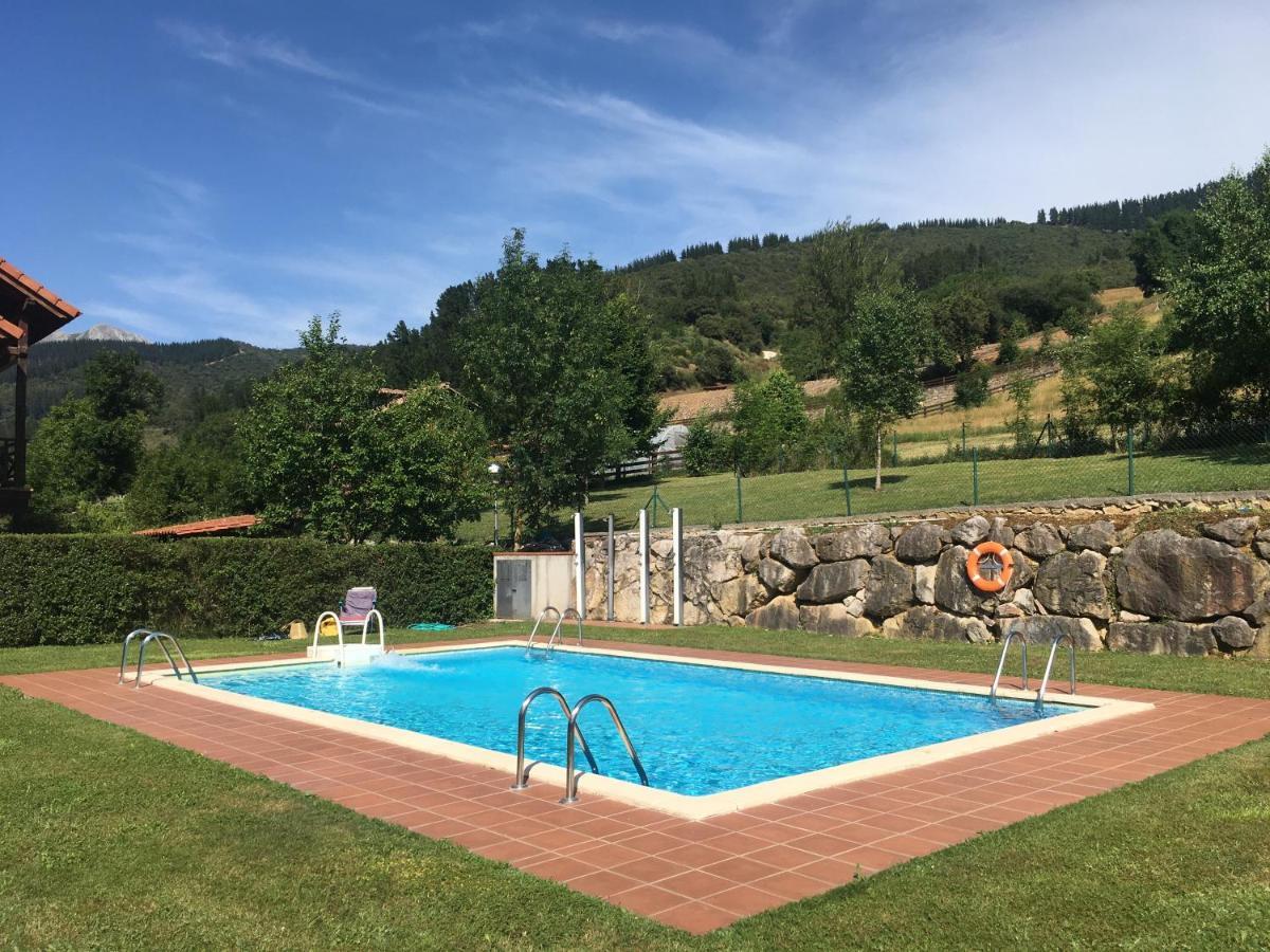 Chalet Precioso Junto A Potes Con Piscina-4 Hab,3 Banos Ojedo