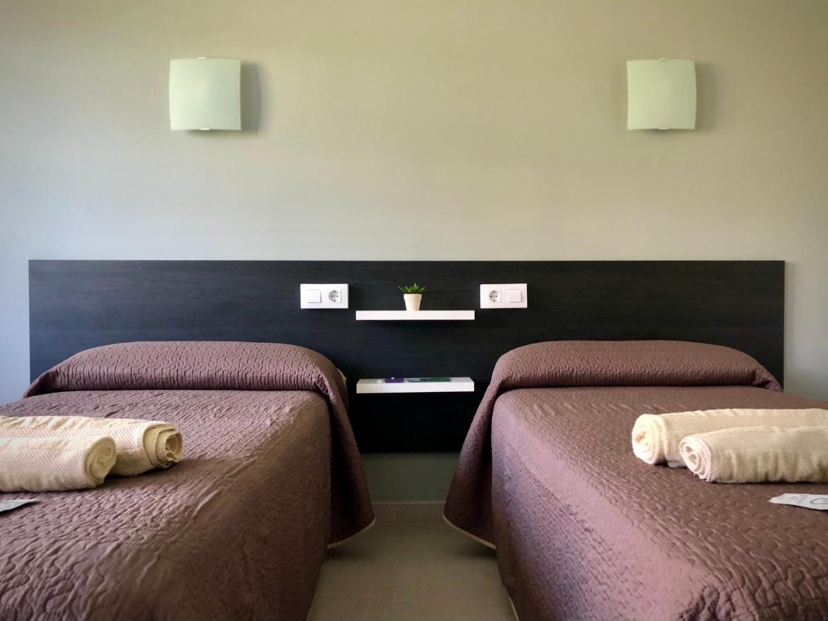 Guest house Dukes Playa de Bascuas
