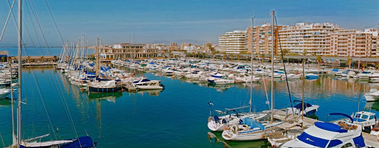 He Center Apartment Torrevieja