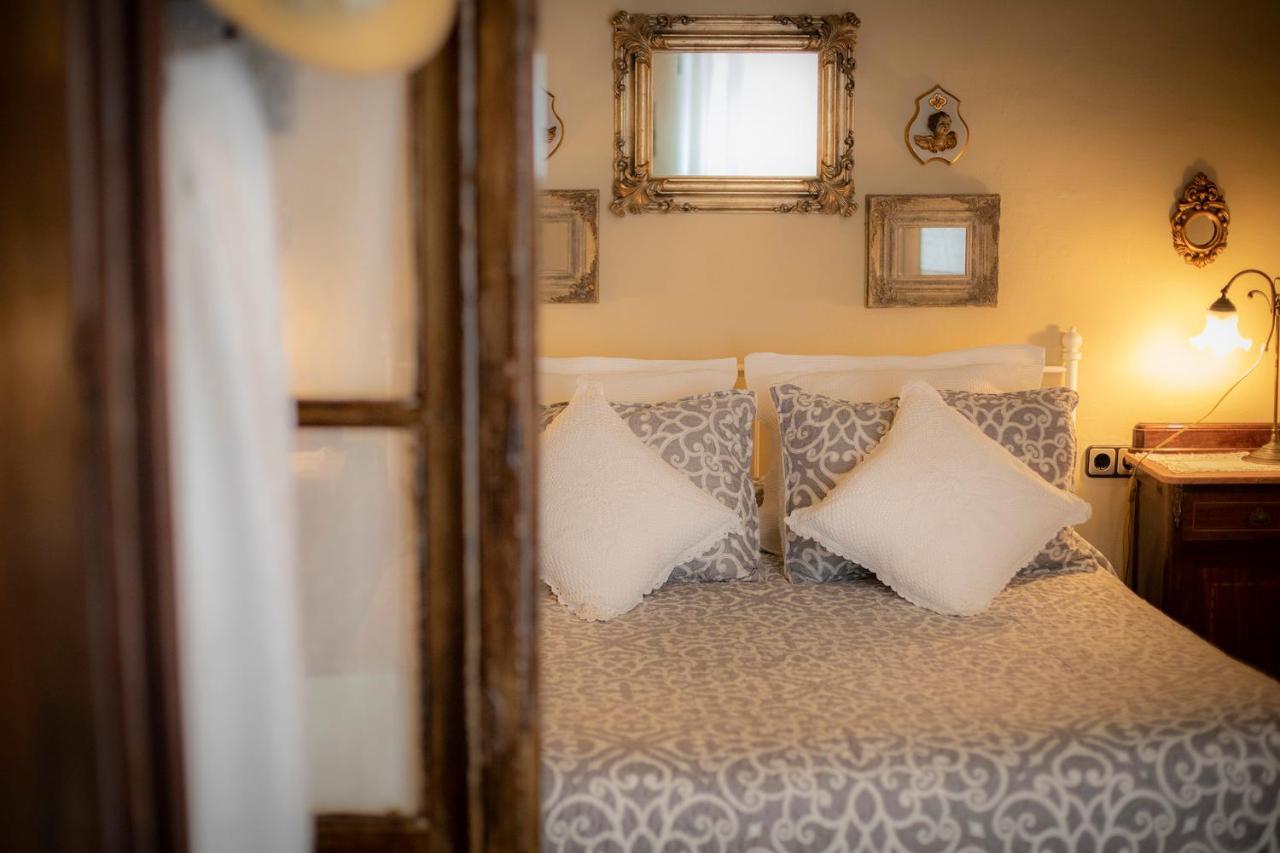 Guest house Hostalet Dels Indians 2*