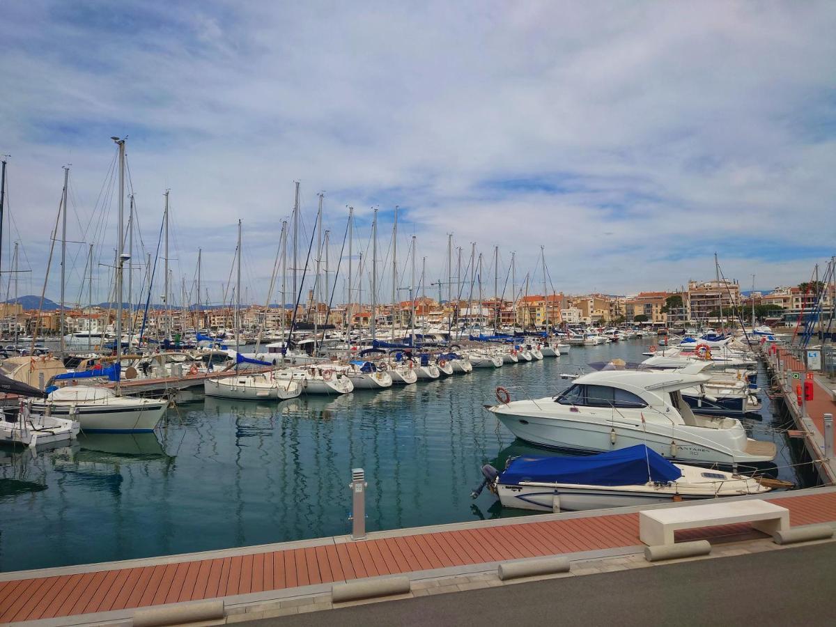 Primera Línia De Mar, Zona Tranquila Apartamento