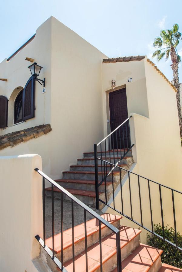 Villa Mediterránea: Spacious Luxury With Sea Views *