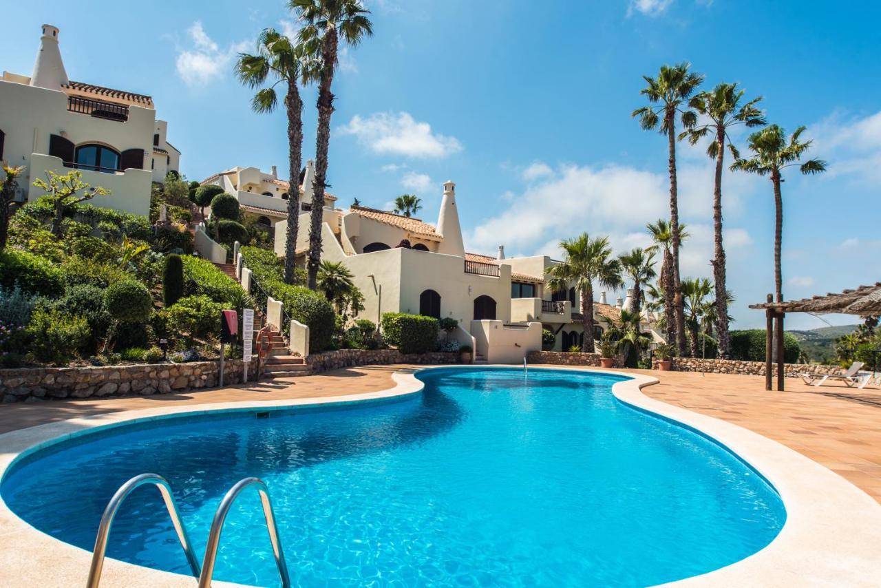 Mediterránea: Spacious Luxury With Sea Views Villa Atamaria