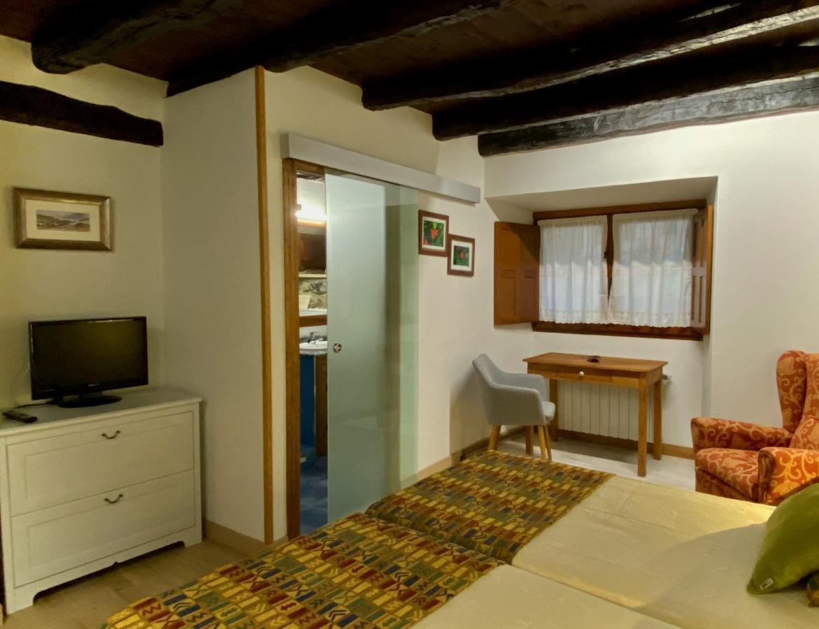 Las Espedillas Inn *