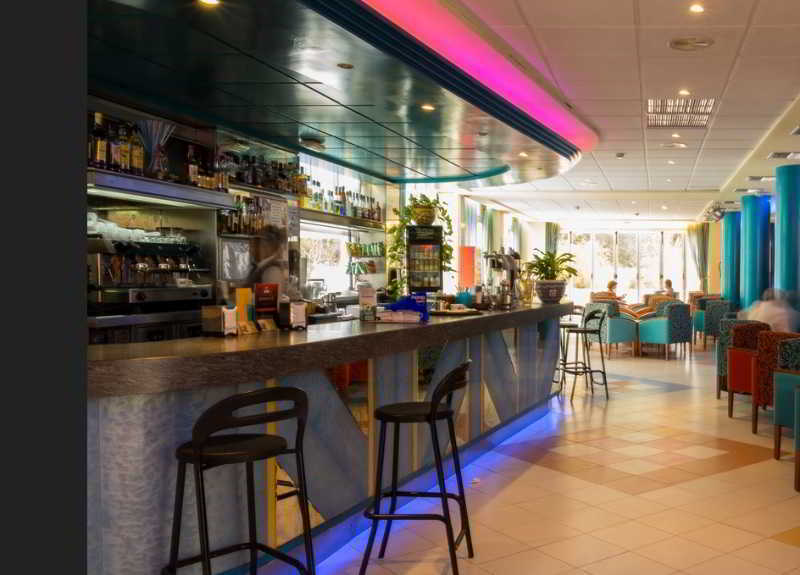 Hotel Tropic