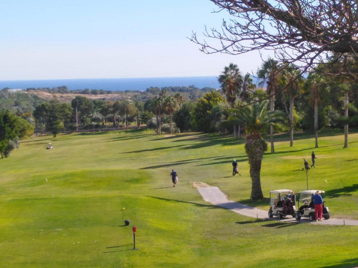 Estrella Del Mar Tranquil And Spacious Villa, Convenient Location 3-5 Mins' Walk To Amenities Villa *