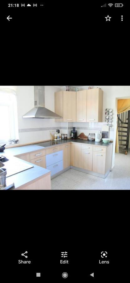 Estrella Del Mar Tranquil And Spacious Villa, Convenient Location 3-5 Mins' Walk To Amenities Villa